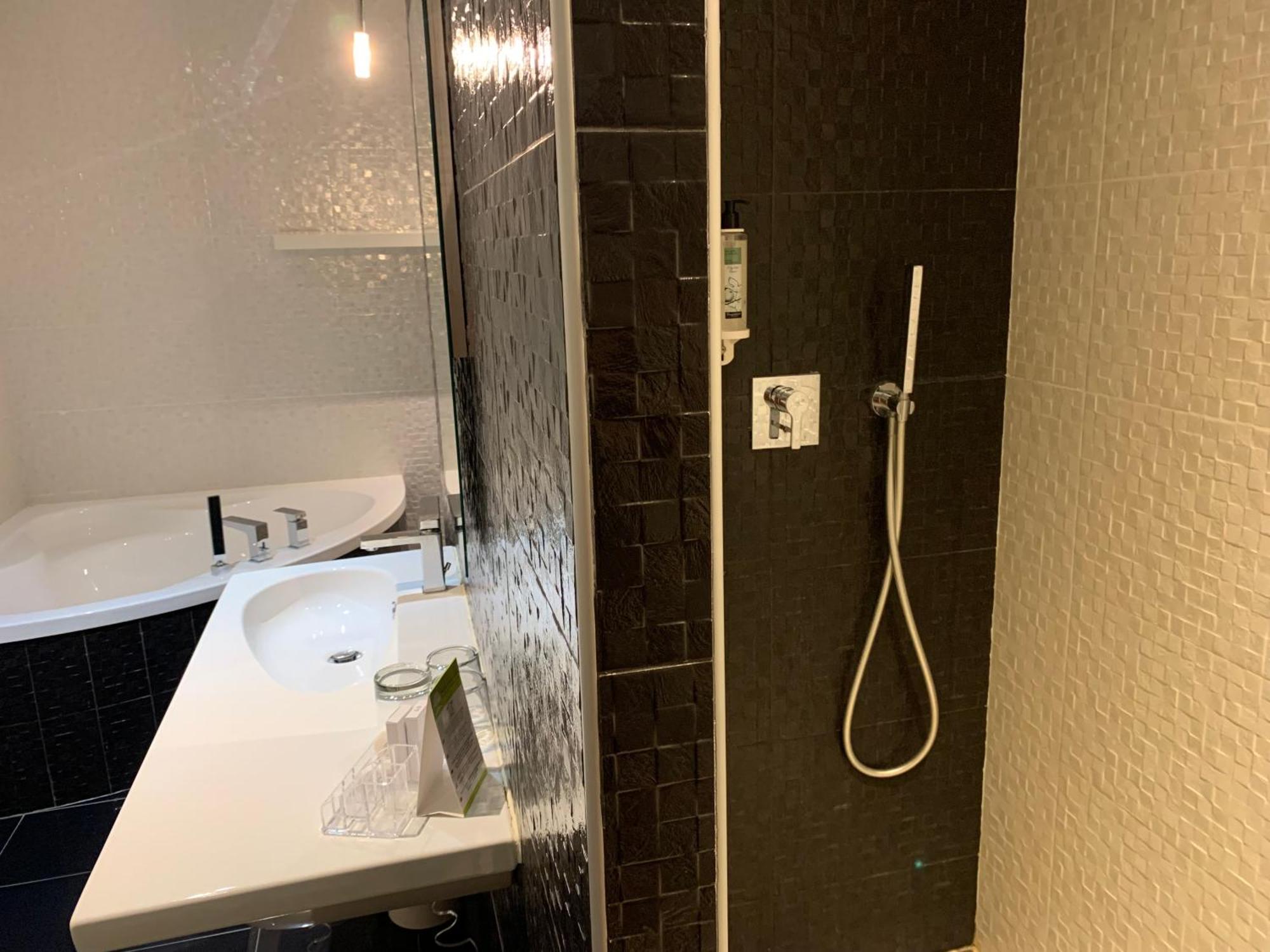 Les Criquets Hotel & Spa Бланкфор Екстериор снимка
