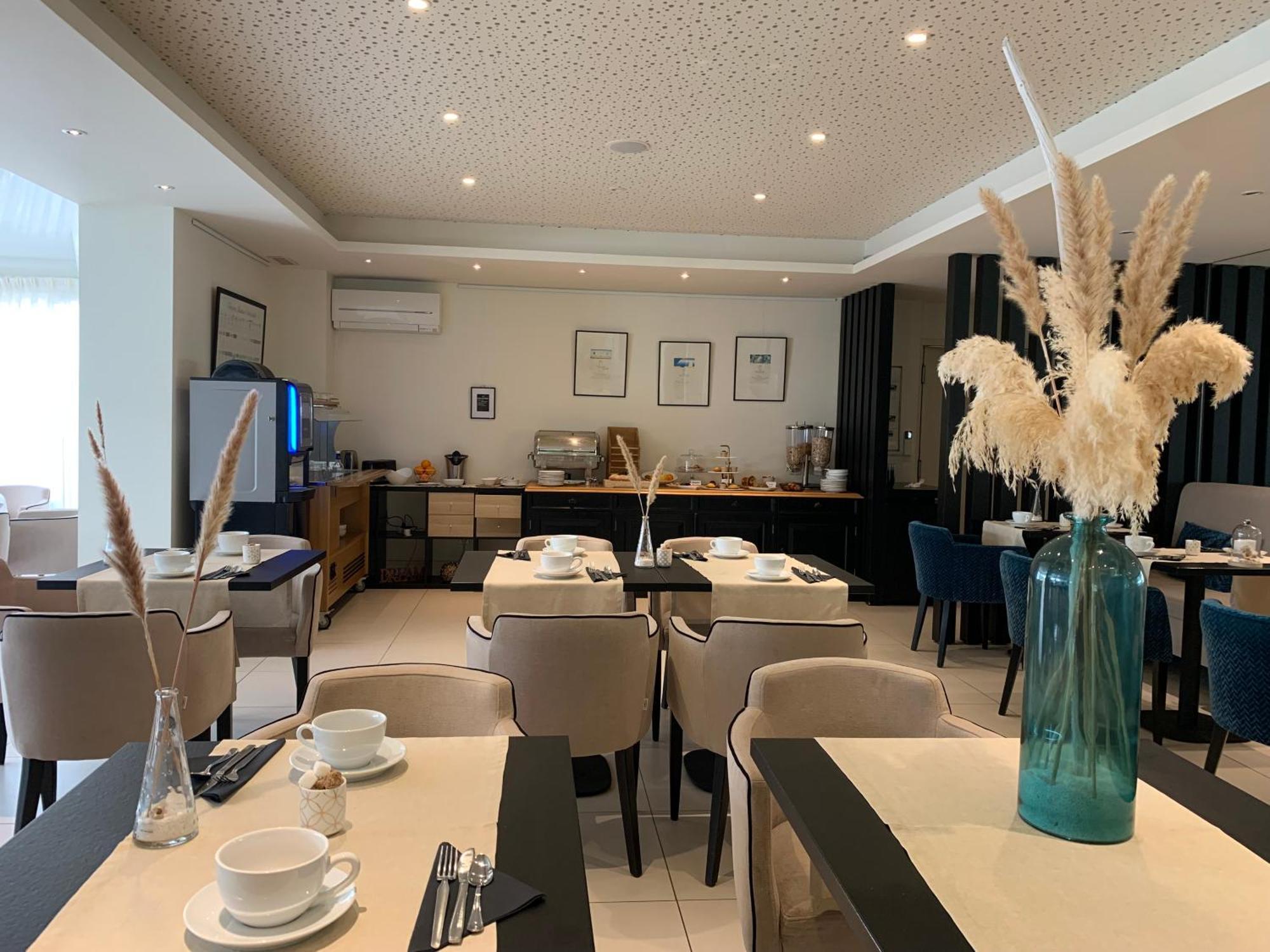 Les Criquets Hotel & Spa Бланкфор Екстериор снимка