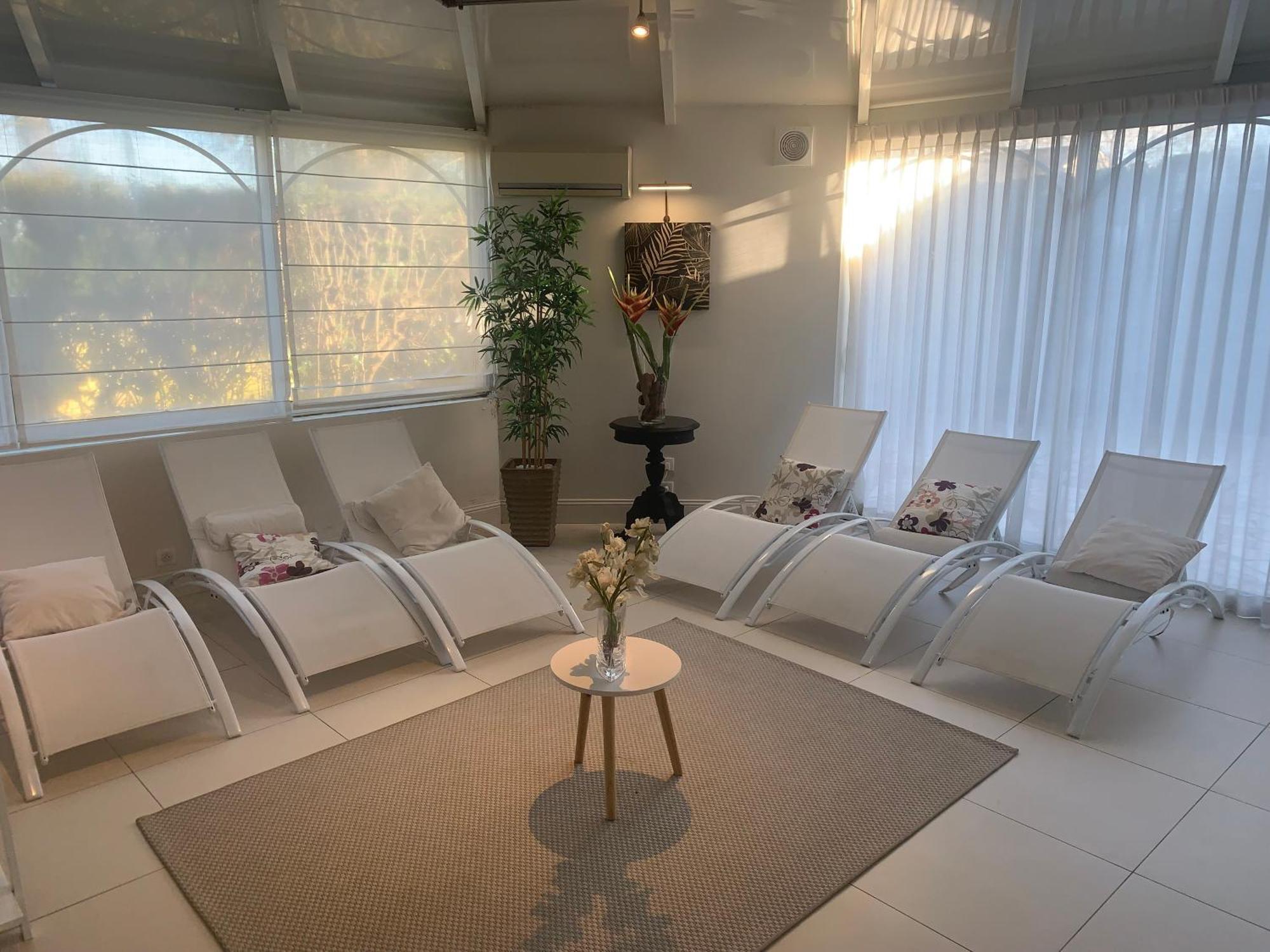 Les Criquets Hotel & Spa Бланкфор Екстериор снимка